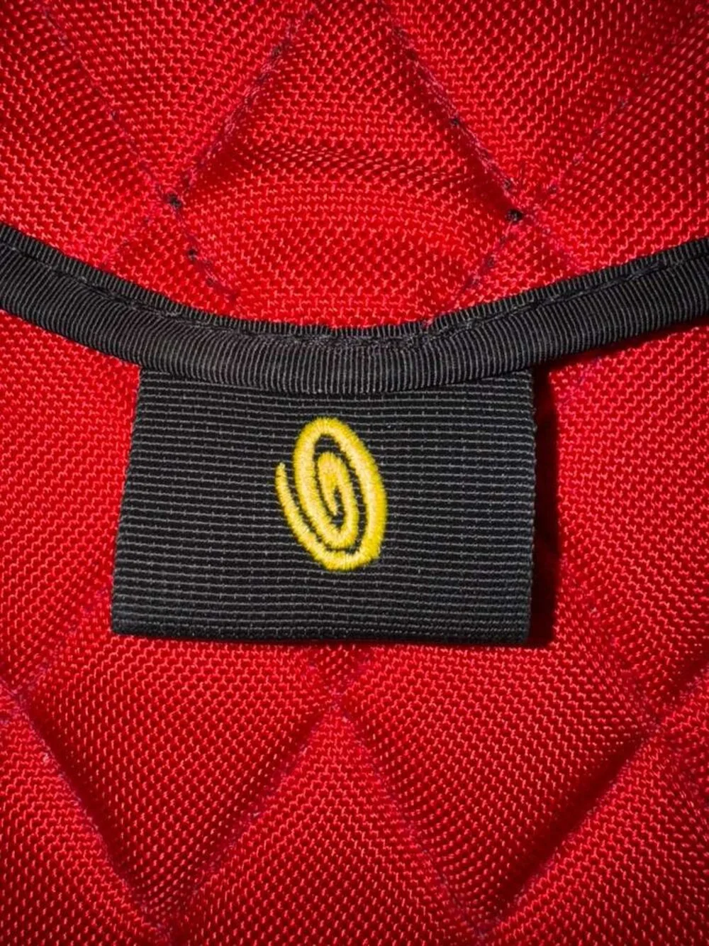 Timbuk2 Red Quilted Laptop Sleeve Medium - Purple Corduroy Lining - MacBook Pro